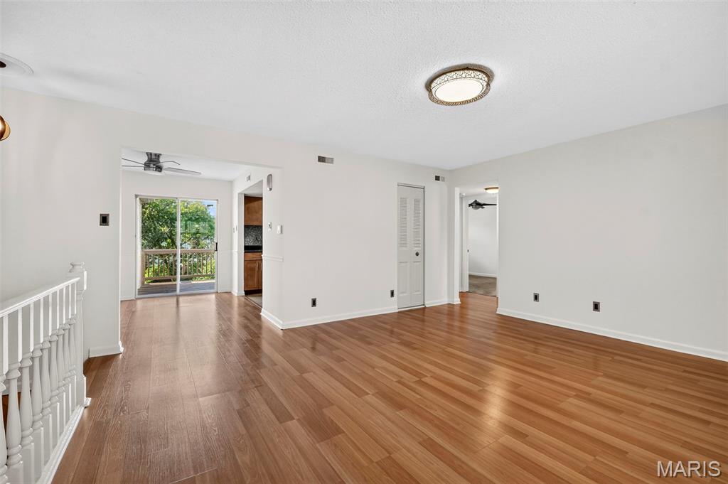 1729 Canary Cove