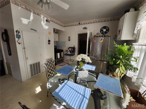 Tiny photo for 212 S Court Street, Bowling Green, MO 63334 (MLS # 26068745)