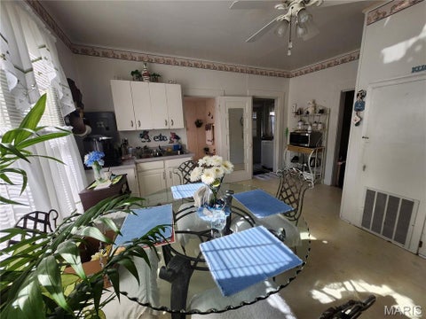 Tiny photo for 212 S Court Street, Bowling Green, MO 63334 (MLS # 26068745)