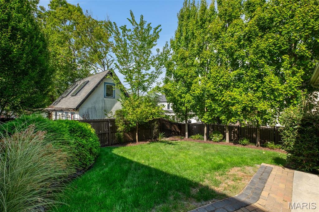 Central Place - Residential