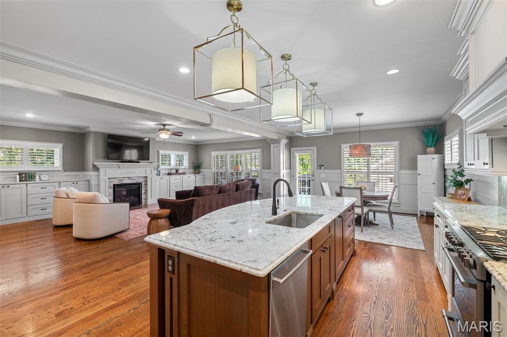 Central Place - Residential