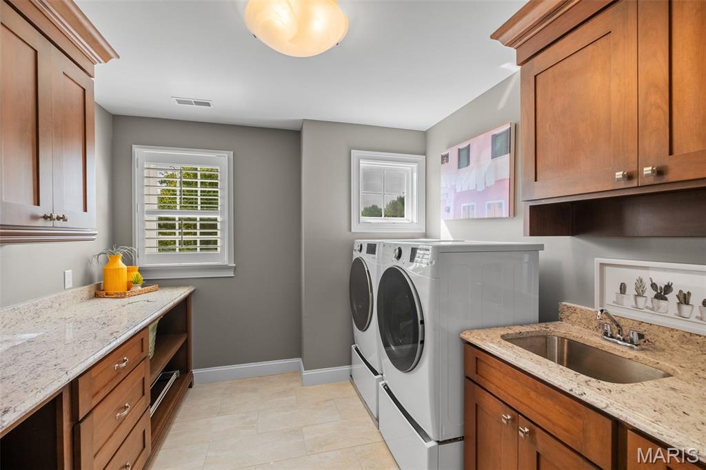 Central Place - Residential