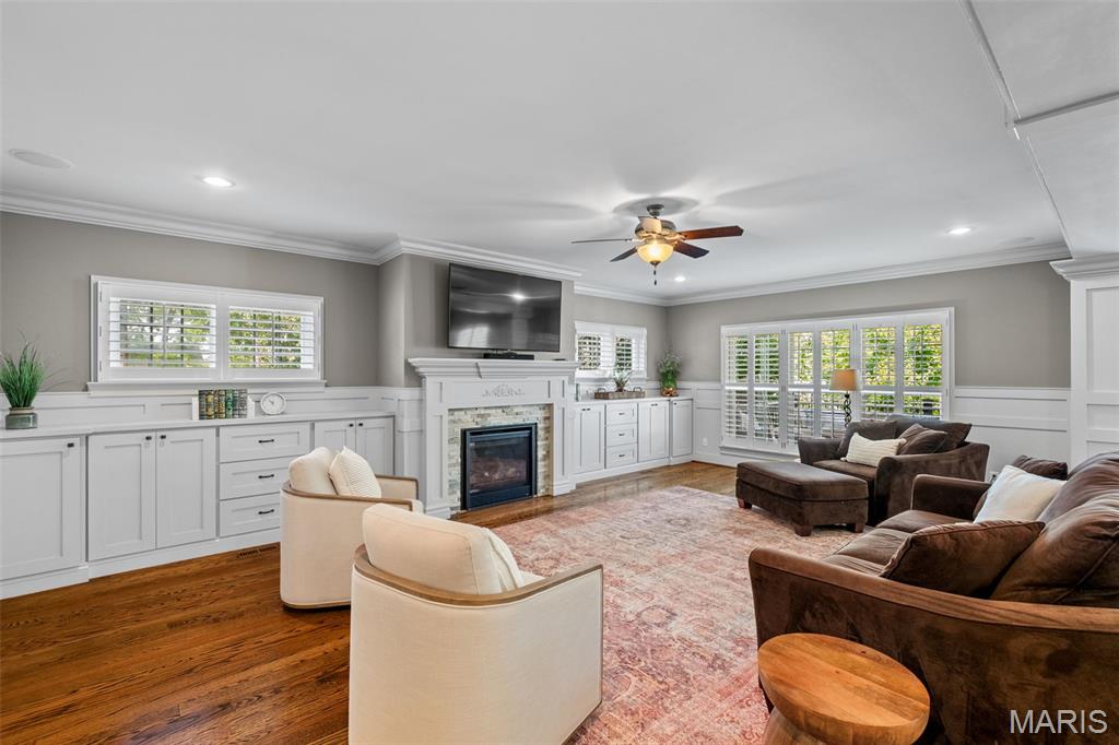 Central Place - Residential