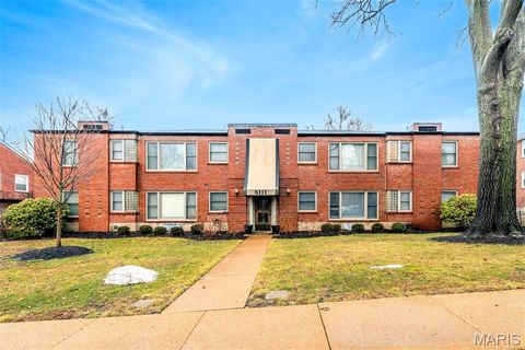 8111 Roxburgh Drive 1NE St Louis MO 63105
