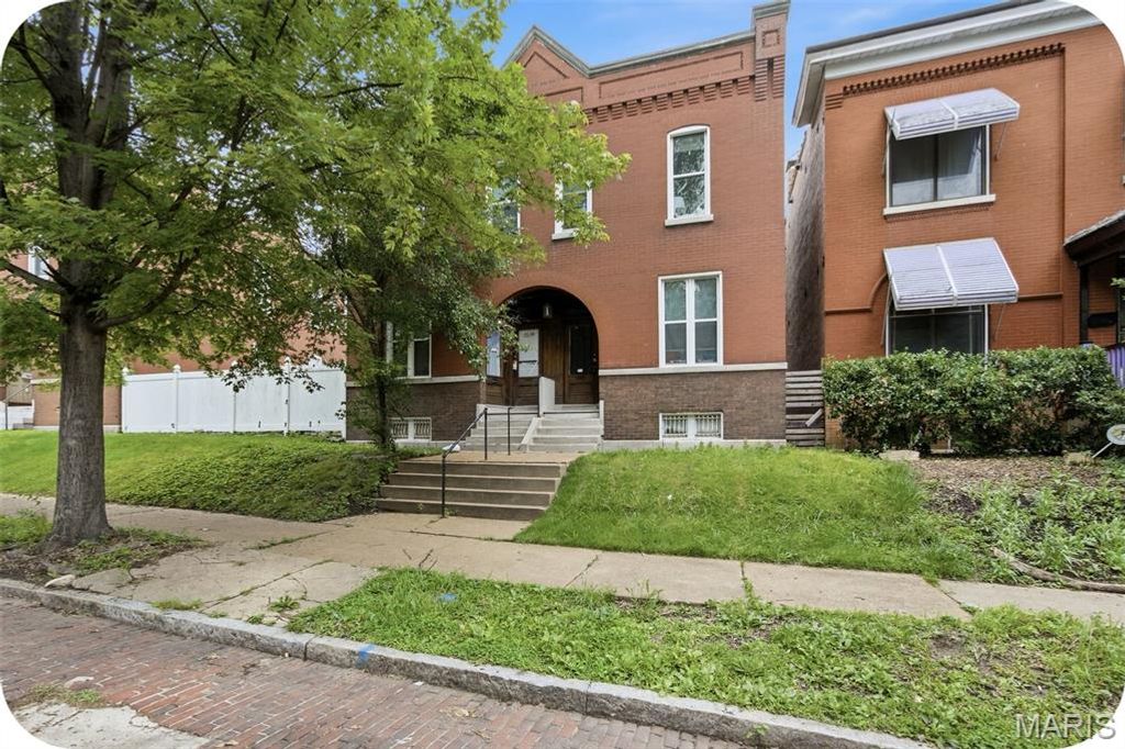 Photo of 4430 Pennsylvania Avenue, St Louis, MO 63111 (MLS # 26020384)