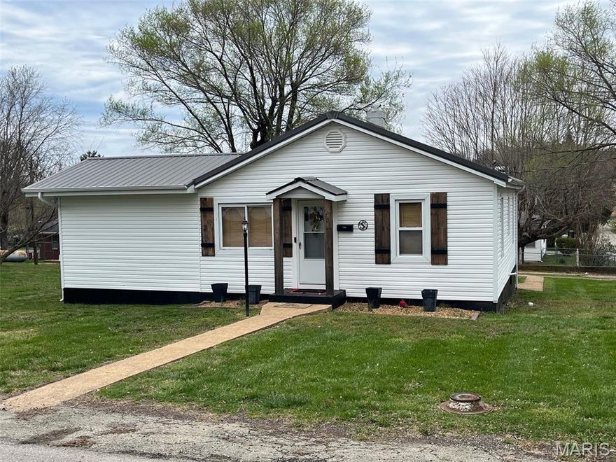 You must see this charming 3 bedroom, 1 bath home, 1 car detached garage sitting on a corner lot in a desirable neighborhood. The owner has taken such pride in this home and it shows. BONUS: It has an extra lot to give you plenty of room! Don't wait on this one!