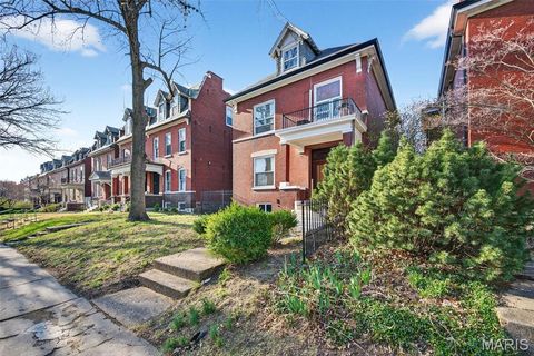 Tiny photo for 2048 Russell Boulevard, St Louis, MO 63104 (MLS # 26018738)