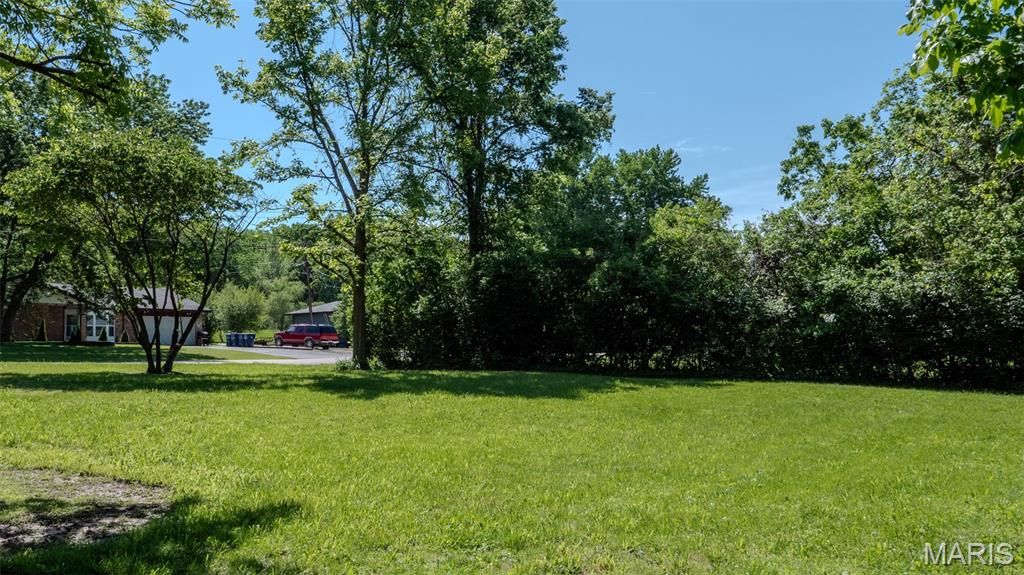 Photo of 1393 Spring Drive, Herculaneum, MO 63048 (MLS # 26027585)