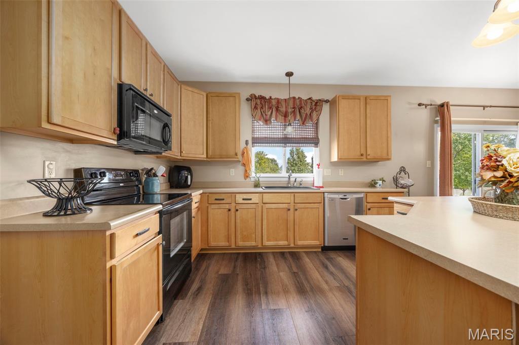 Lake St Louis, Missouri 63367, United States, 4 Bedrooms Bedrooms, ,3 BathroomsBathrooms,Residential,Coming Soon,188815