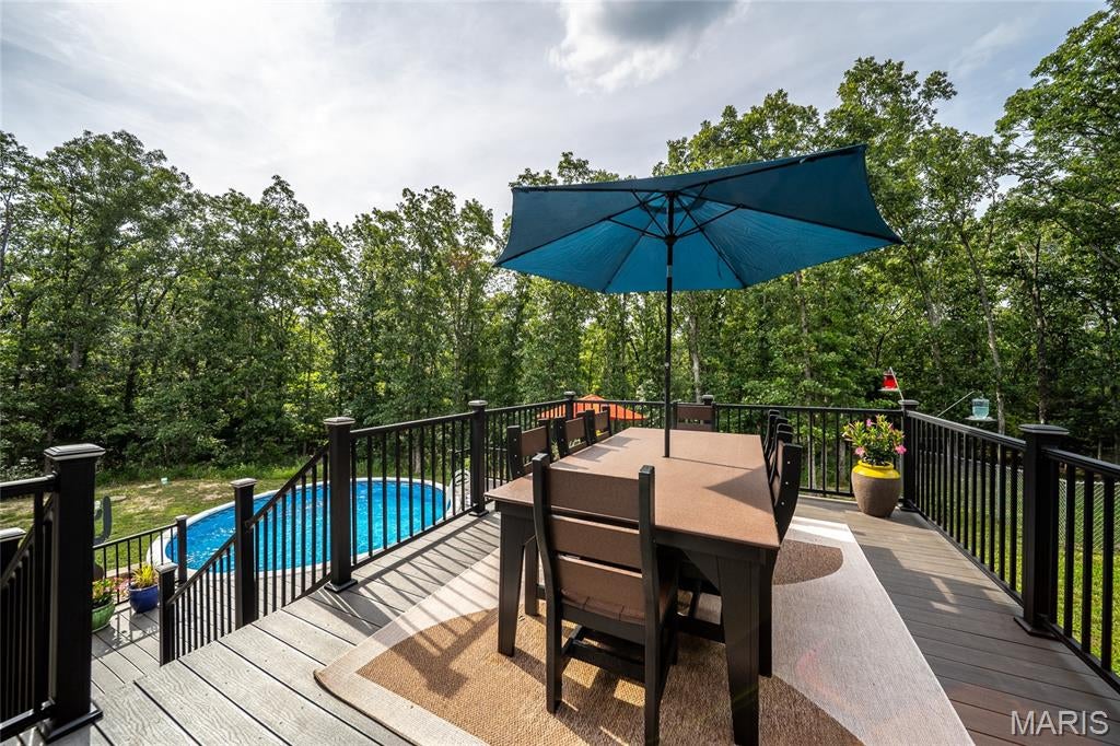 956 Rustling Oaks Lane