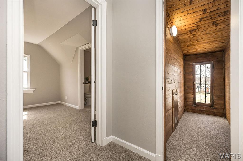 August Chouteau Estate - Residential