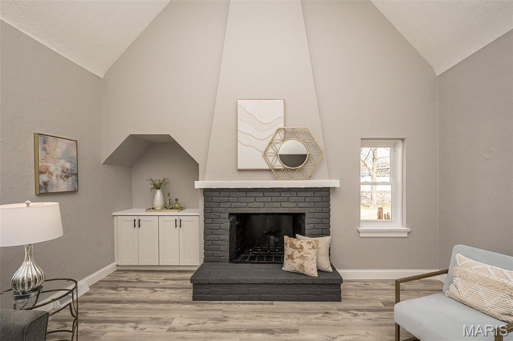 August Chouteau Estate - Residential