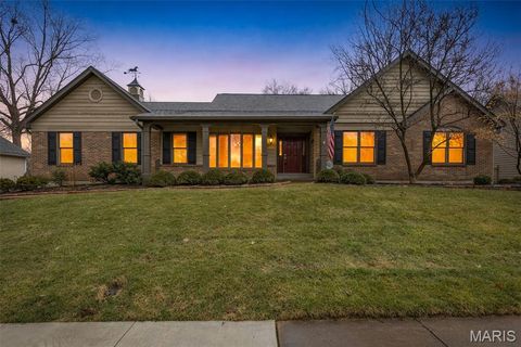 262 Greenbriar Estates Drive Des Peres MO 63122