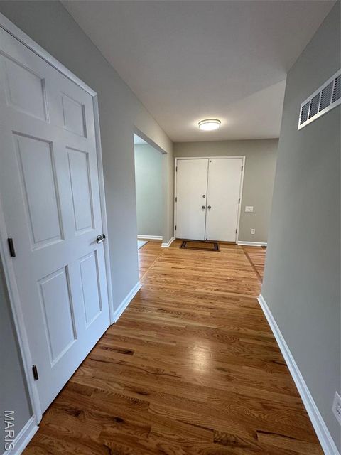 Tiny photo for 924 Fernview Drive, Creve Coeur, MO 63141 (MLS # 26015264)