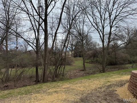 Tiny photo for 924 Fernview Drive, Creve Coeur, MO 63141 (MLS # 26015264)
