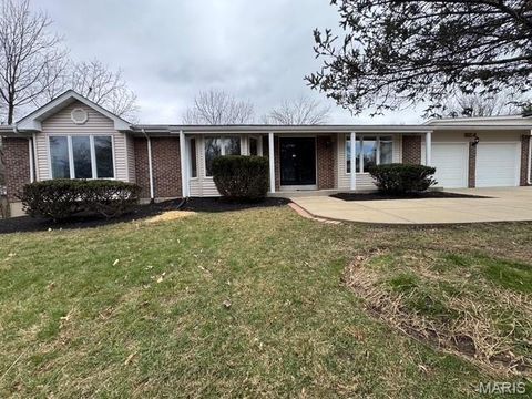 Tiny photo for 924 Fernview Drive, Creve Coeur, MO 63141 (MLS # 26015264)