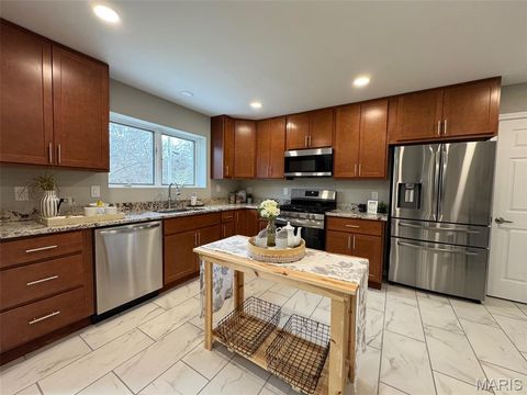 Tiny photo for 924 Fernview Drive, Creve Coeur, MO 63141 (MLS # 26015264)