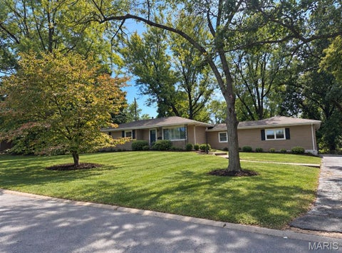Photo of 10904 Ridgecrest Drive, St Ann, MO 63074 (MLS # 26060061)