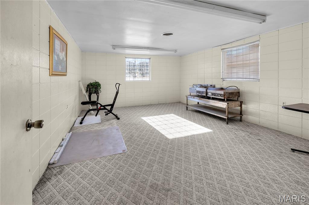 Kitchen & Bartlett Add - Commercial Sale