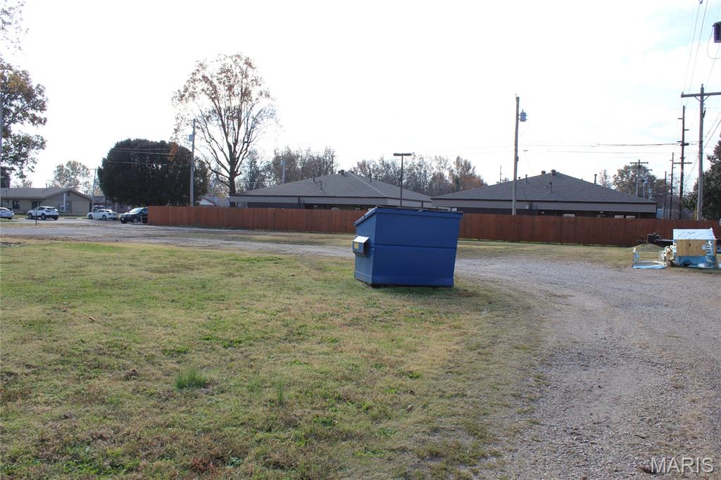 Kitchen & Bartlett Add - Commercial Sale