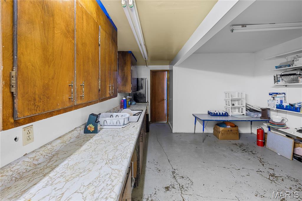 Kitchen & Bartlett Add - Commercial Sale