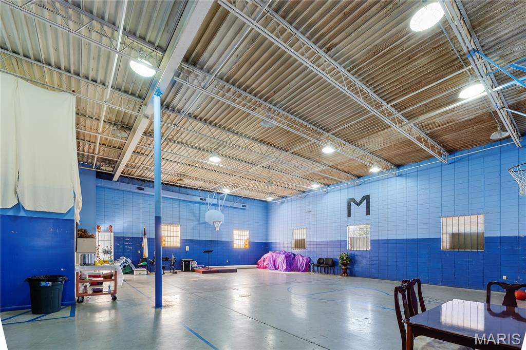 Kitchen & Bartlett Add - Commercial Sale