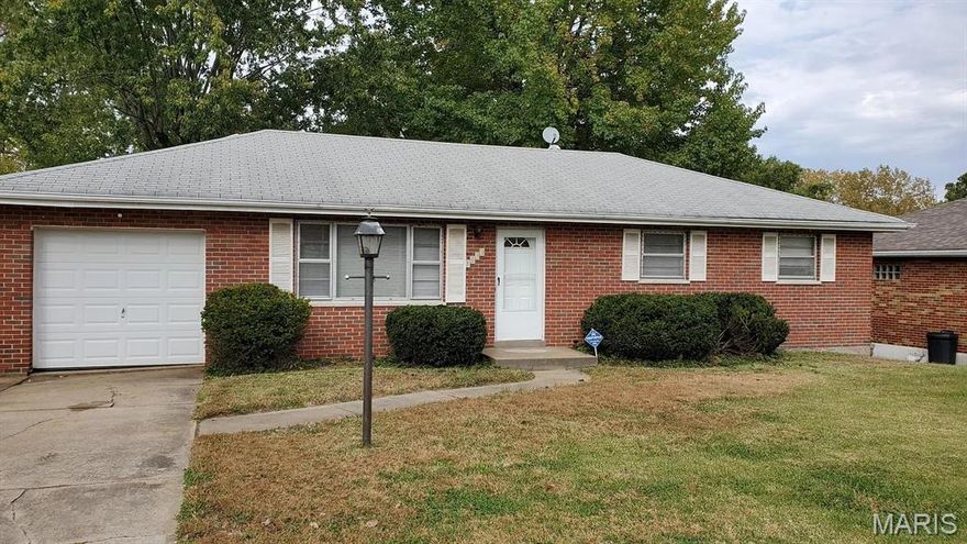 Nice brick home on a total of 4.612 acres in Mehlville School District. The home has a large living room, kitchen and separate dining room. It features 3-bedrooms on the main level and an attached garage. The property has a full basement that is partially finished and a walk-out to a large patio and a fenced-in (partial .292 acres). The back yard is adjoined by the 4.32 private vacant acres with the potential to build a new home, this adjoining 4.32 acres has a separate address, 2555 Brush Court. This sale includes the home at 1133 Fain Dr house and the vacant 4.32 acres at 2555 Brush Court.