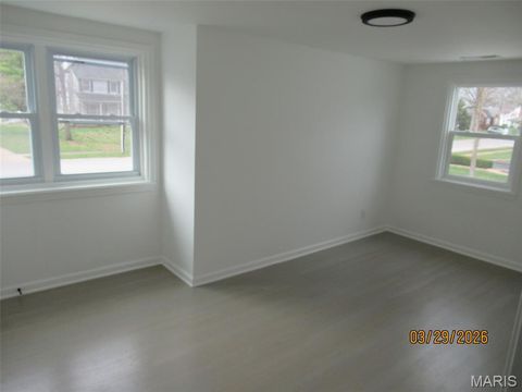 Tiny photo for 803 N Kirkwood Road, Kirkwood, MO 63122 (MLS # 26020347)