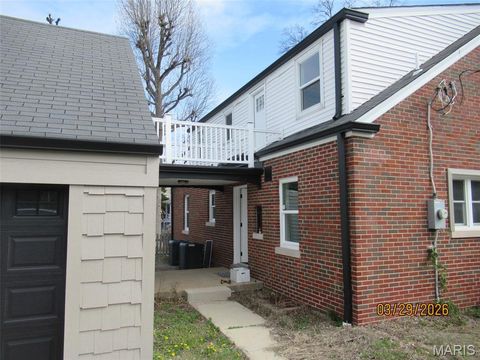 Tiny photo for 803 N Kirkwood Road, Kirkwood, MO 63122 (MLS # 26020347)