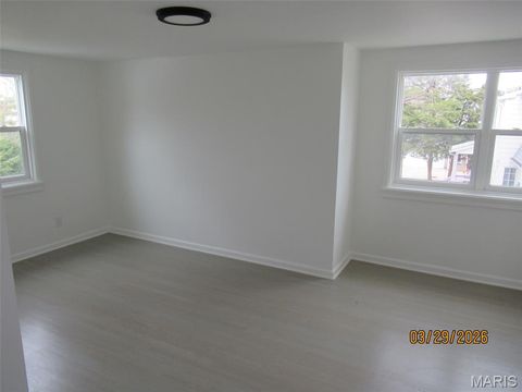 Tiny photo for 803 N Kirkwood Road, Kirkwood, MO 63122 (MLS # 26020347)