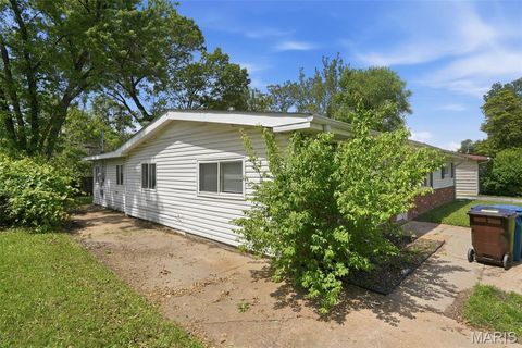 Tiny photo for 1129 Haley Avenue, St Louis, MO 63121 (MLS # 26025668)