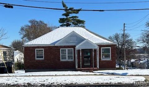 5300 Bermuda Drive Normandy MO 63121