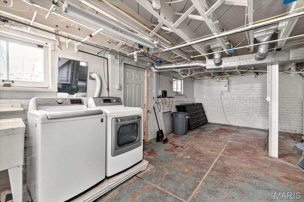 St Louis, Missouri 63116, United States, 2 Bedrooms Bedrooms, ,1 BathroomBathrooms,Residential,Coming Soon,202857