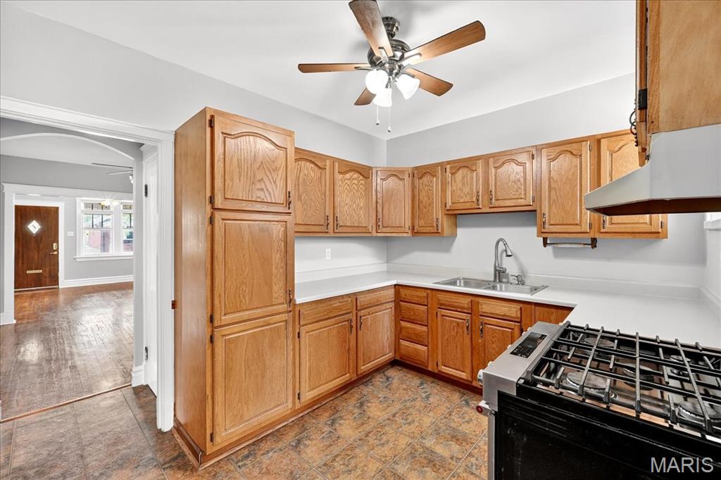 St Louis, Missouri 63116, United States, 2 Bedrooms Bedrooms, ,1 BathroomBathrooms,Residential,Coming Soon,202857