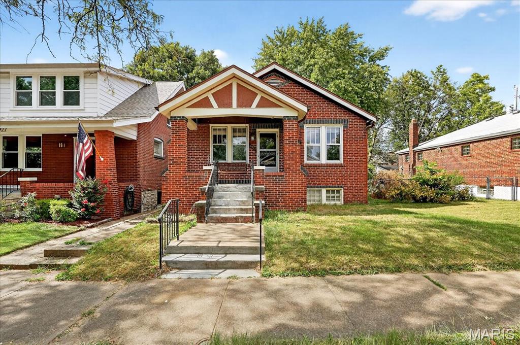 St Louis, Missouri 63116, United States, 2 Bedrooms Bedrooms, ,1 BathroomBathrooms,Residential,Coming Soon,202857