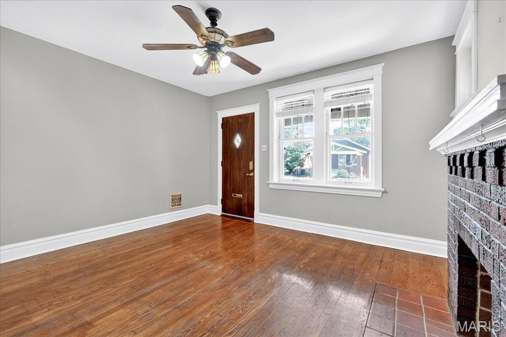 St Louis, Missouri 63116, United States, 2 Bedrooms Bedrooms, ,1 BathroomBathrooms,Residential,Coming Soon,202857