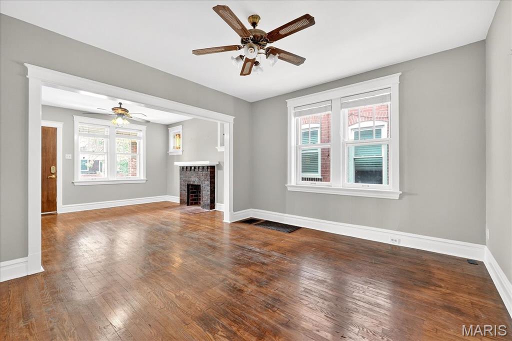 St Louis, Missouri 63116, United States, 2 Bedrooms Bedrooms, ,1 BathroomBathrooms,Residential,Coming Soon,202857