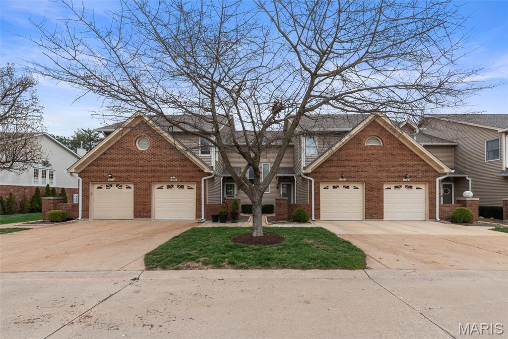 Clarkson Grove Condo Seventh - Residential