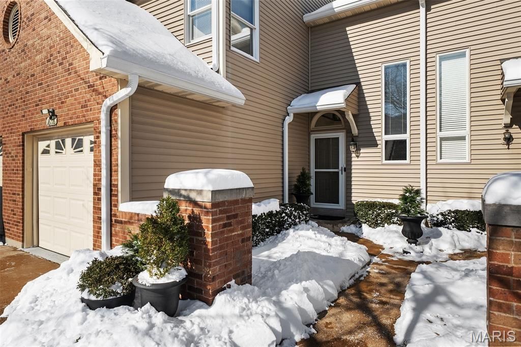 Photo of 16176 Lea Oak Court, Chesterfield, MO 63017 (MLS # 26004503)