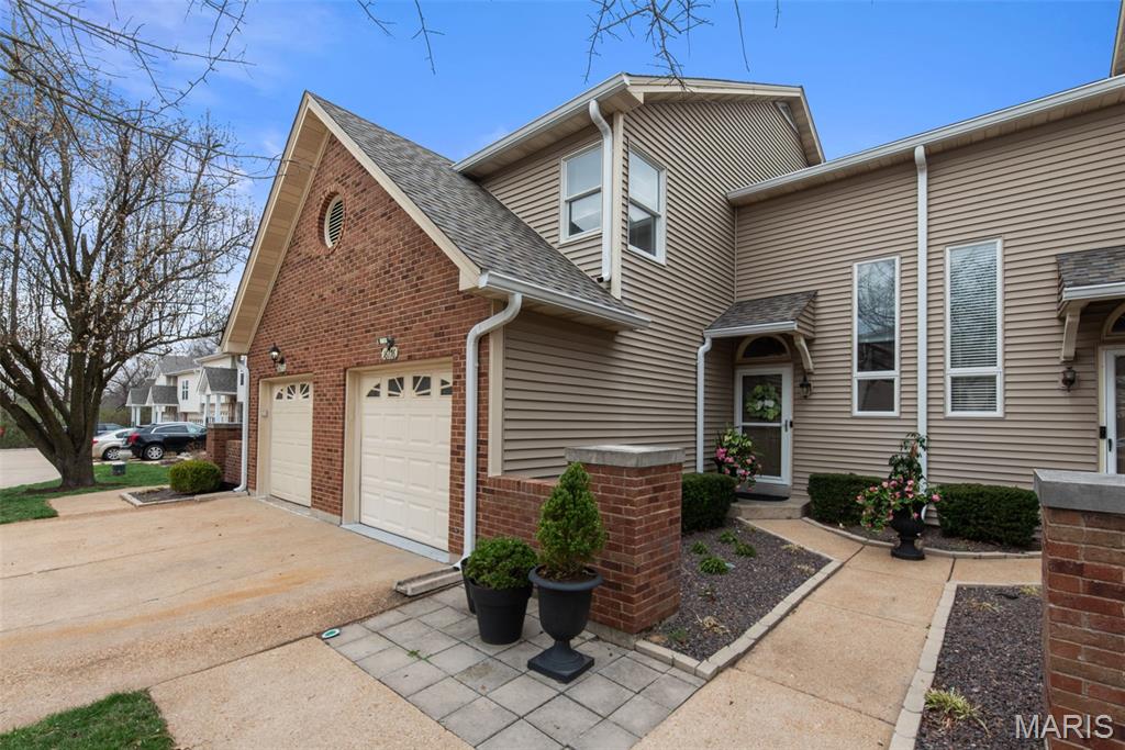 Clarkson Grove Condo Seventh - Residential