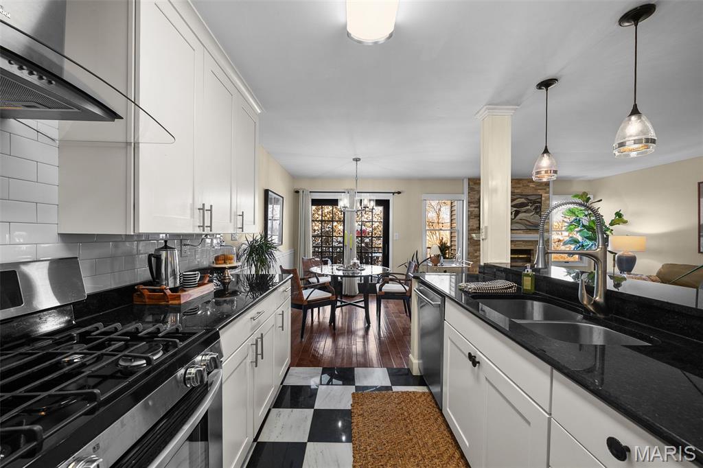 Clarkson Grove Condo Seventh - Residential