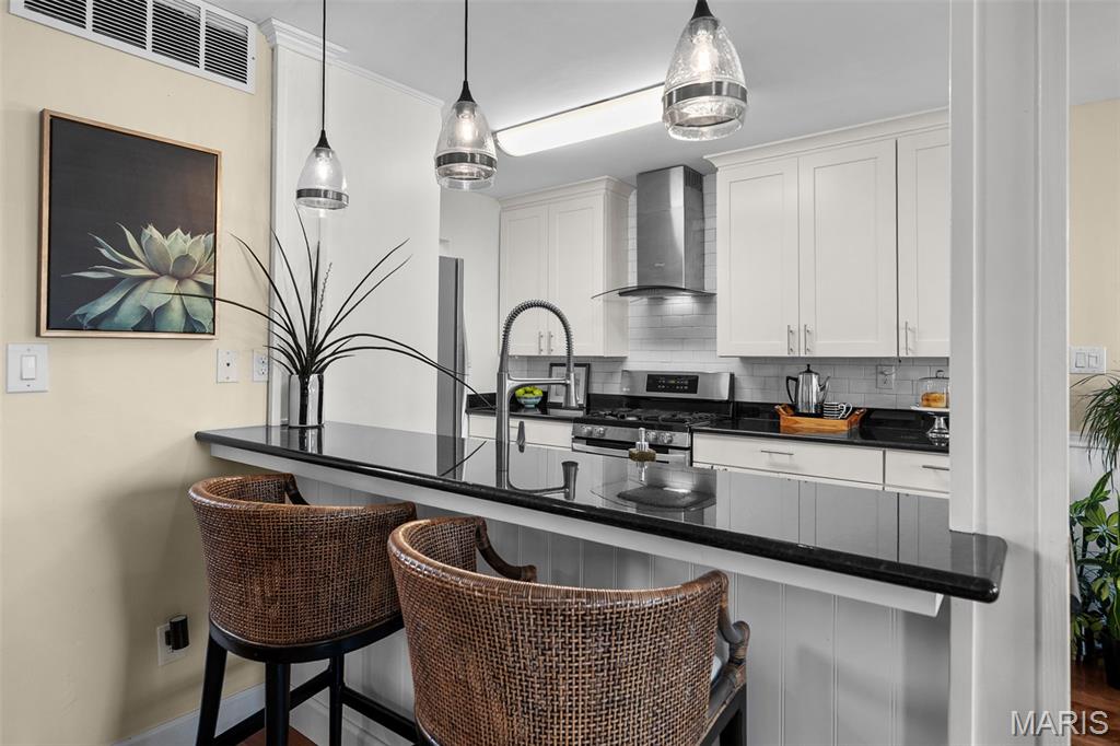 Clarkson Grove Condo Seventh - Residential