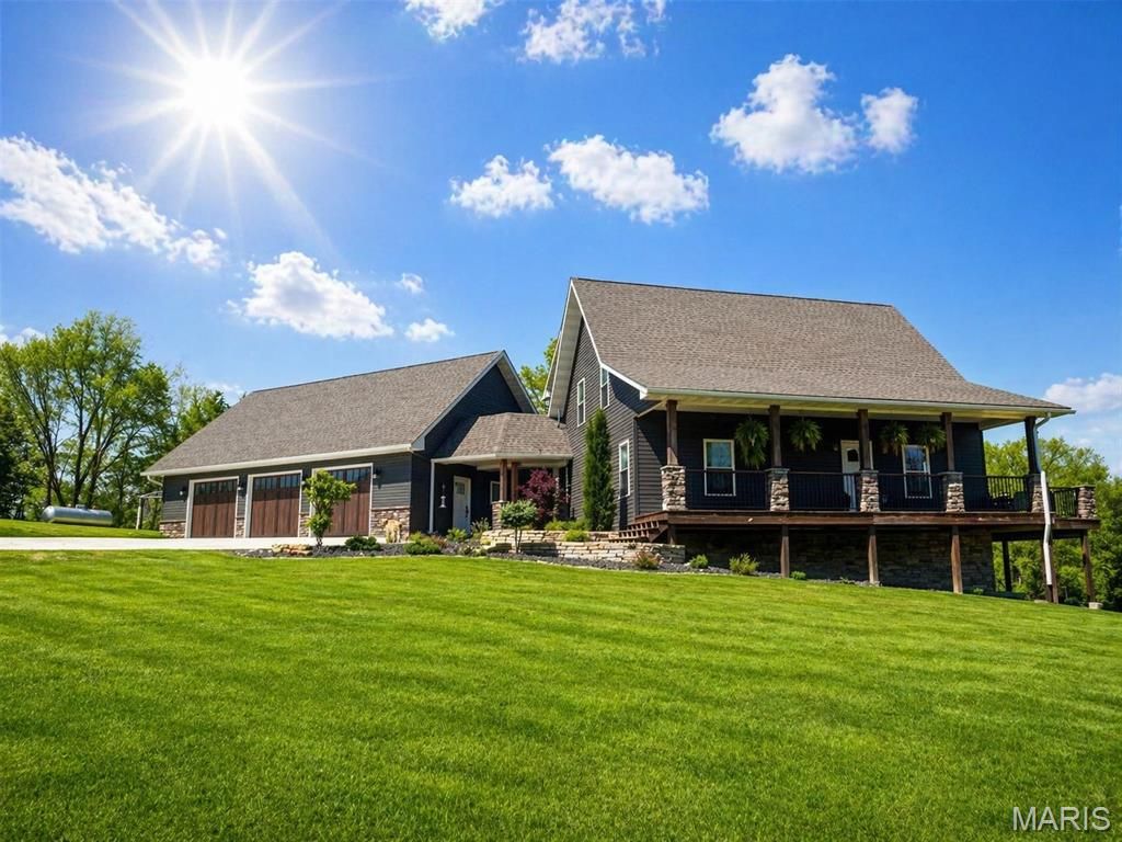 Photo of 3550 County Road 240, Palmyra, MO 63461 (MLS # 26024158)