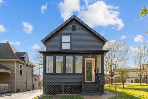 3211 Portis Avenue St Louis MO 63116