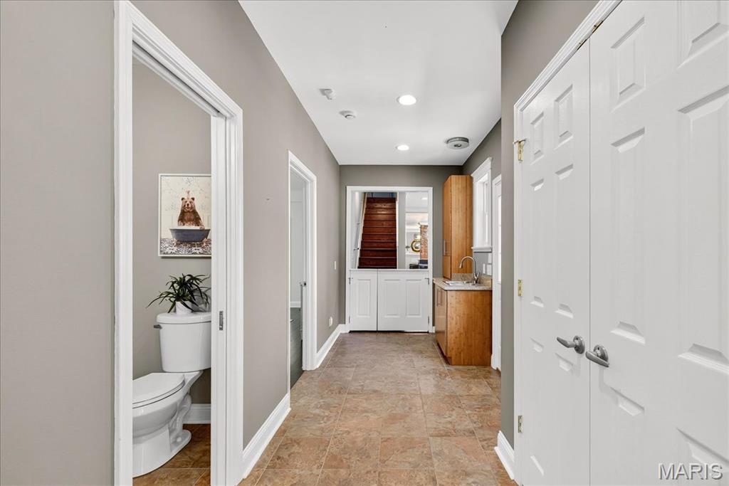 High School Terrace Lts 41 & 42 Bdy Adj - Residential