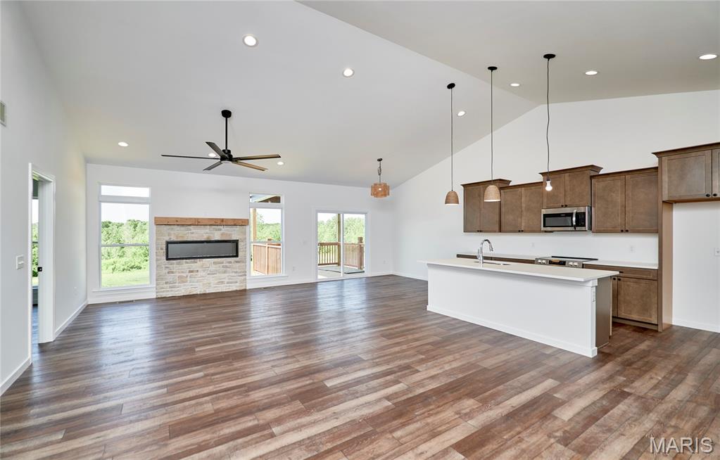 Stoneridge Villas - Residential