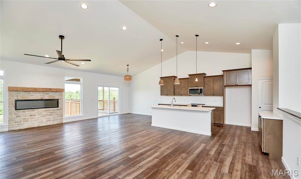 Stoneridge Villas - Residential