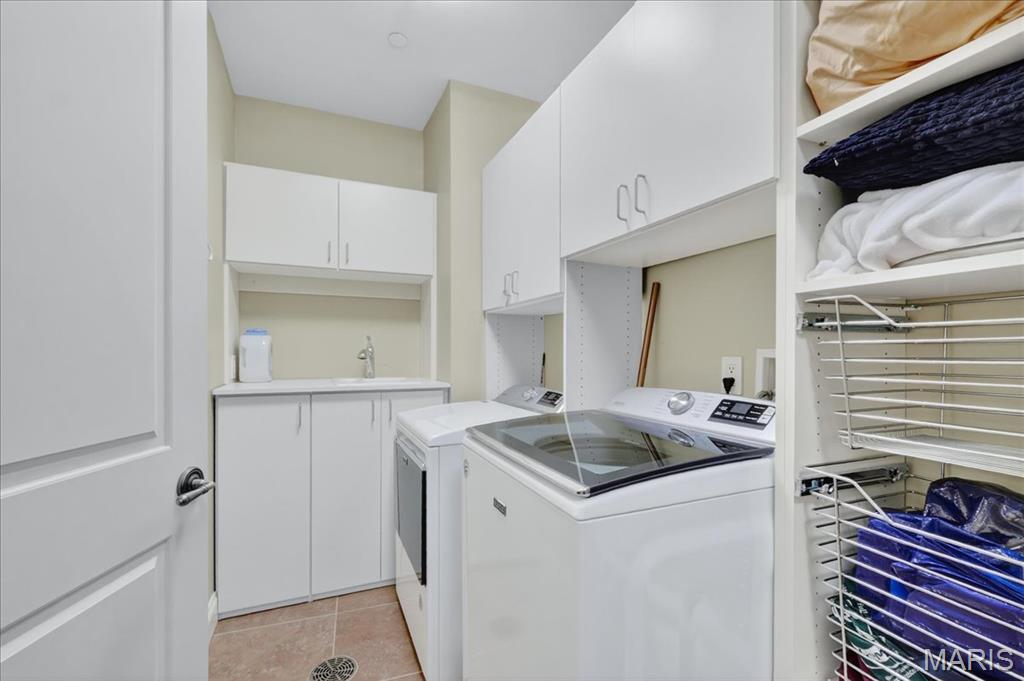 Crescent Condo - Residential