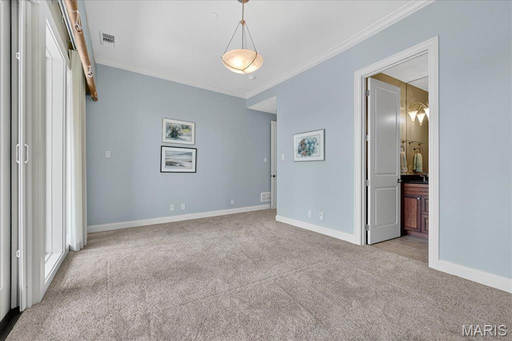 Crescent Condo - Residential