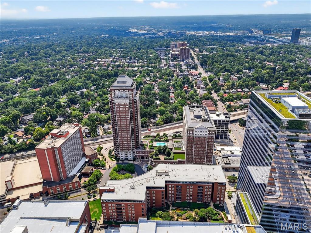 Crescent Condo - Residential